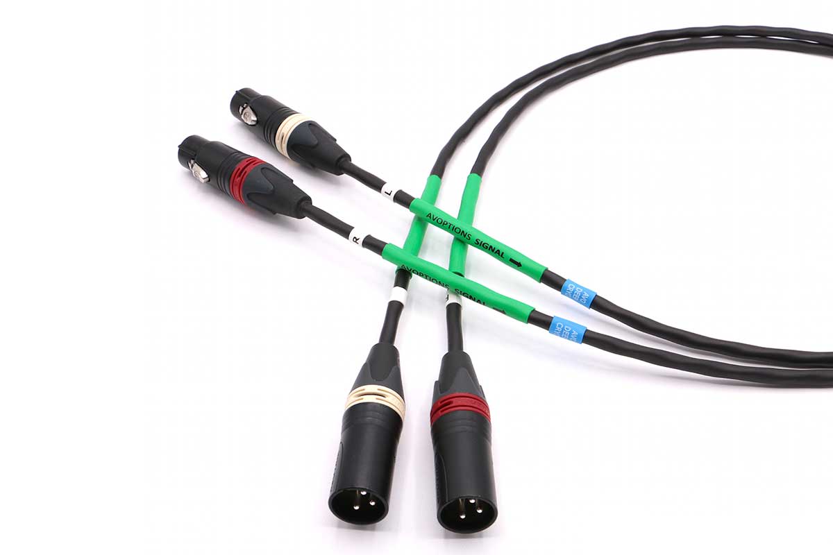 SIGNAL XLR-XLR balanced - stereo pair